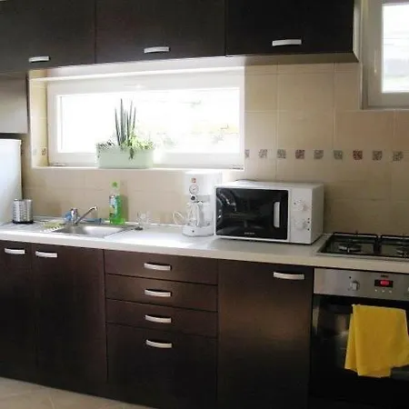 Zrinyi Apartment *